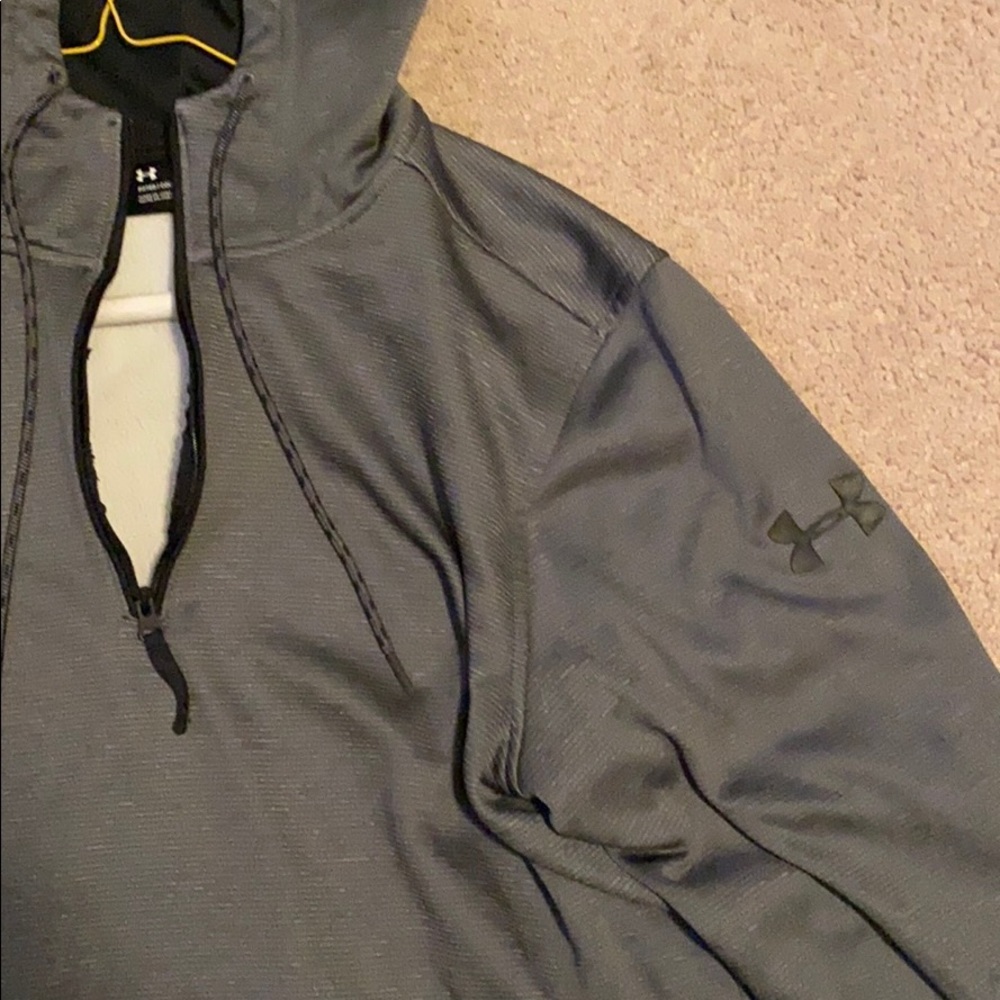 UA warm hoodie - Picture 3 of 3